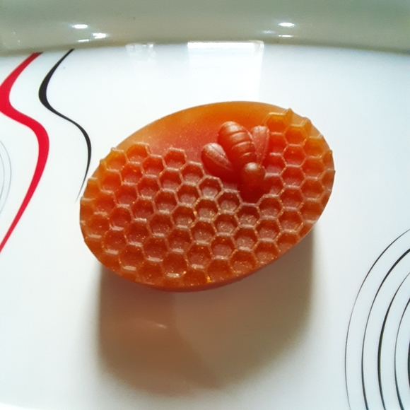Handmade Honey Soap (Pack of 2) - Picture 2 of 4